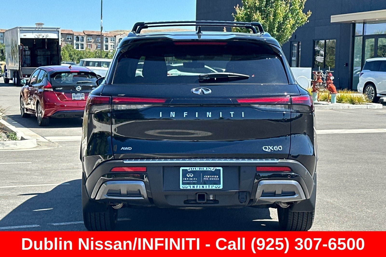 2025 INFINITI QX60 — detail view
